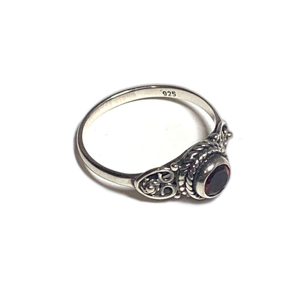 925 Sterling Silver Red Stone Accent Ring, Size 8 - 2.2g